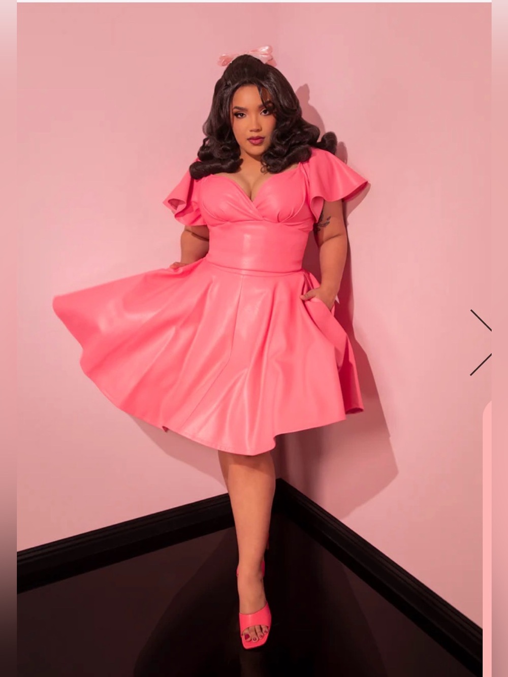 Vixen Pinup rockabilly Micheline Pitt Pink Swing faux-leather